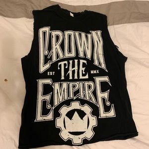 Cut sleeved crown the empire top